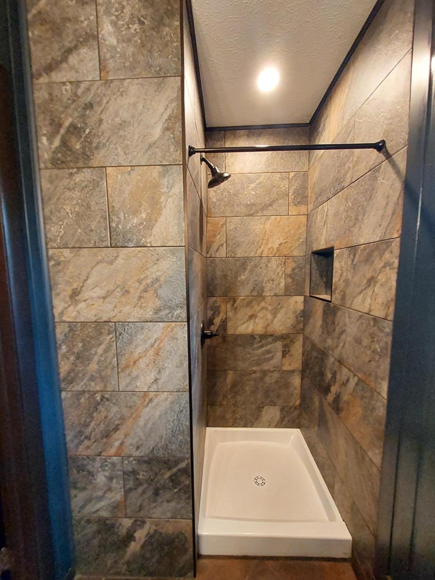 Chalet Renovated Near Casino, Camelback , Kalahari 4Bdrms Firepit Hot Tub Game Room Tobyhanna Zewnętrze zdjęcie